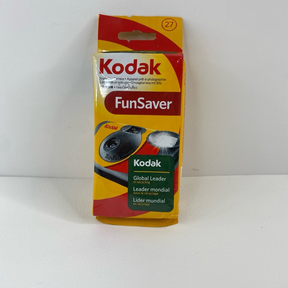Kodak FunSaver Disposable 35mm Film Camera 27 Exposures